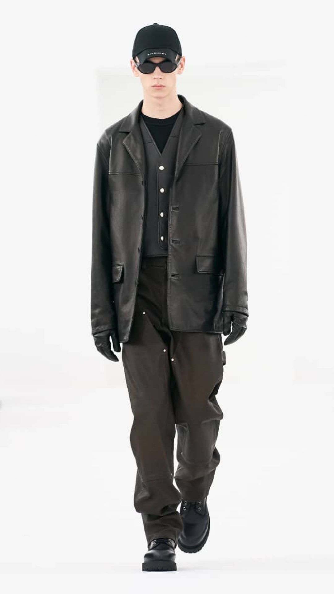 Givenchy (2)