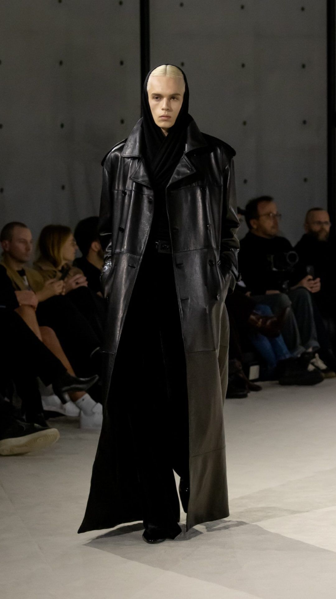 SAINT LAURENT (2)