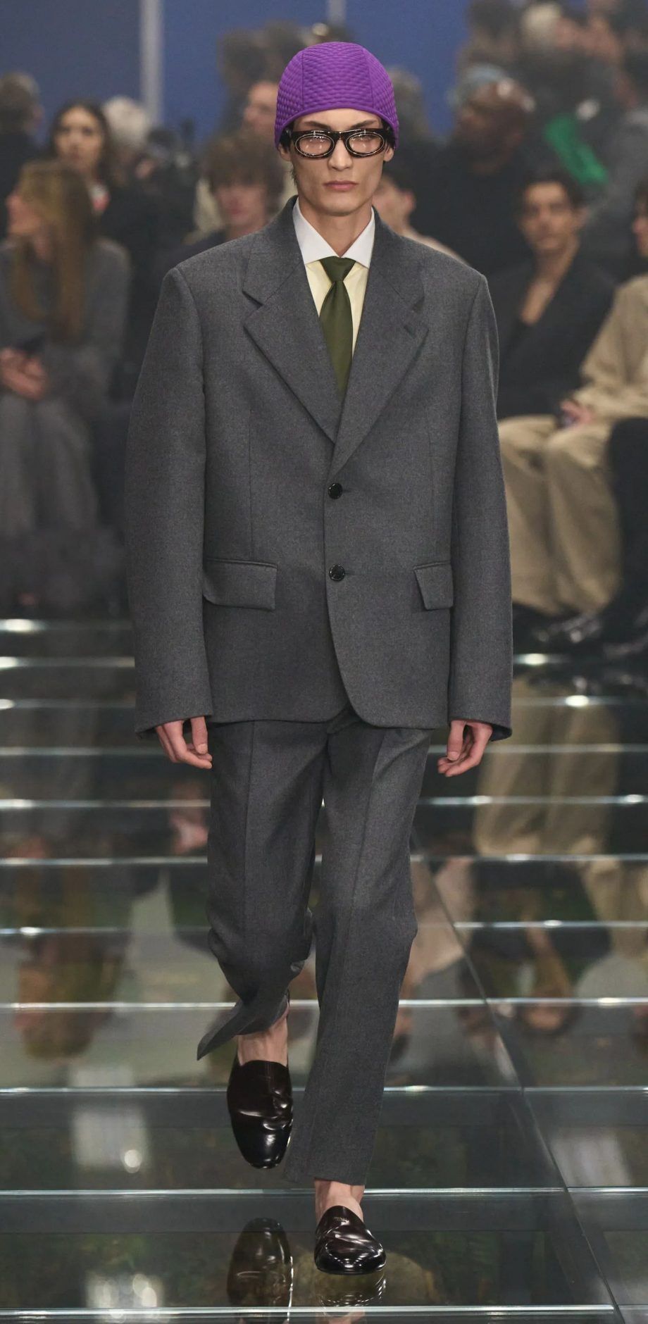 PRADA (2)