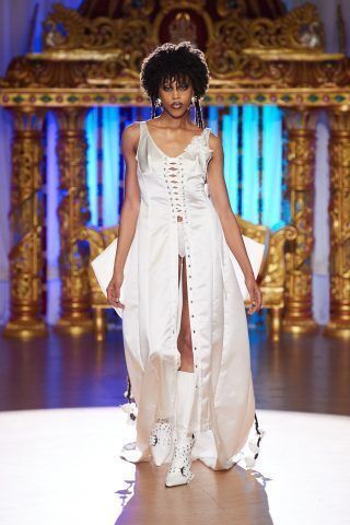 KITSCHY COUTURE (6)