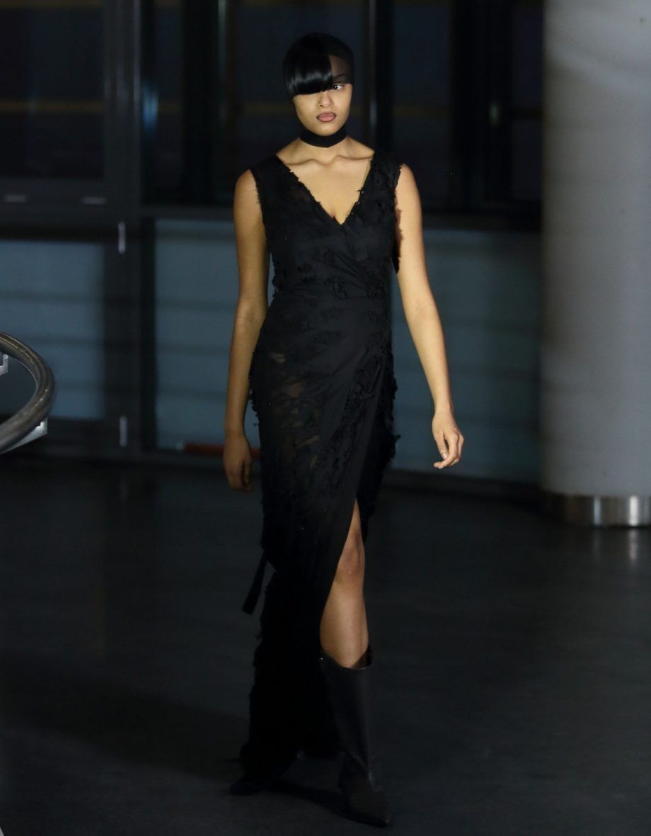 Sia Arnika (7)
